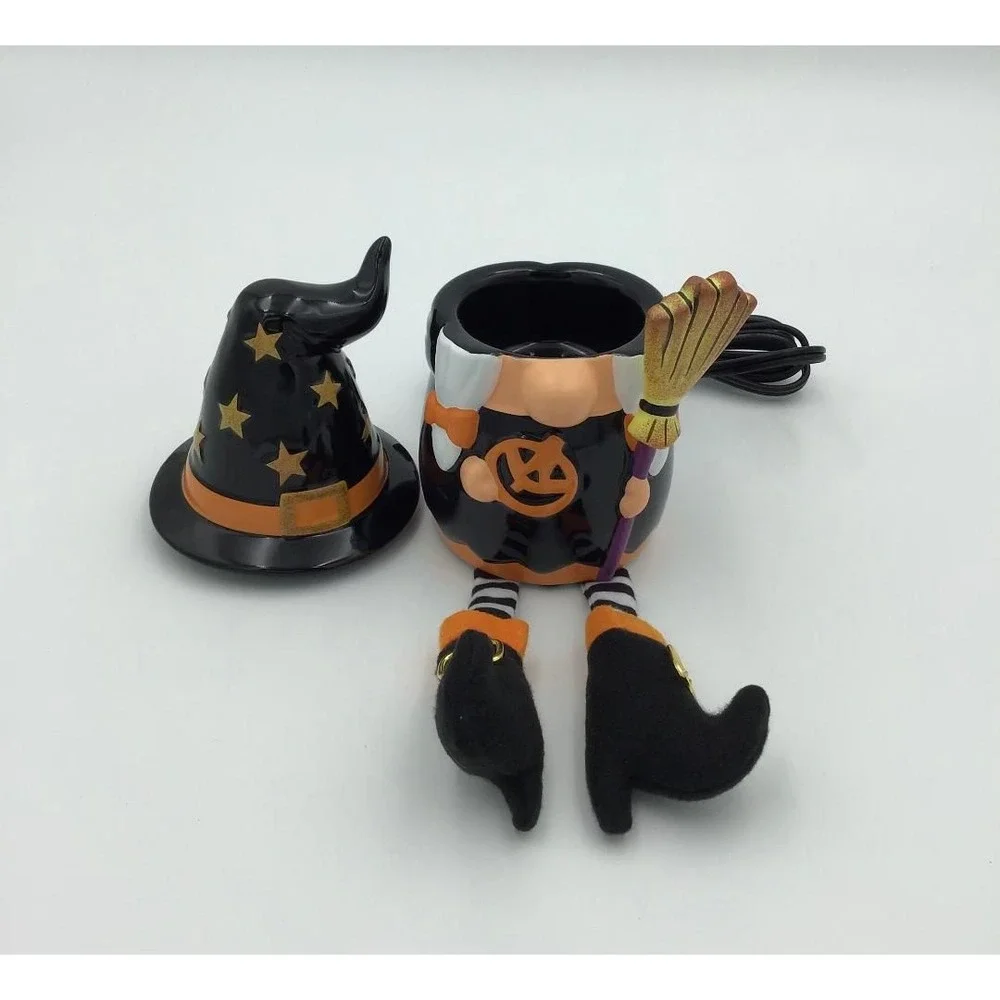 Scentsy Wicked Cute Halloween‎ Witch Gnome Wax Warmer Ceramic Shelf Sitter NEW